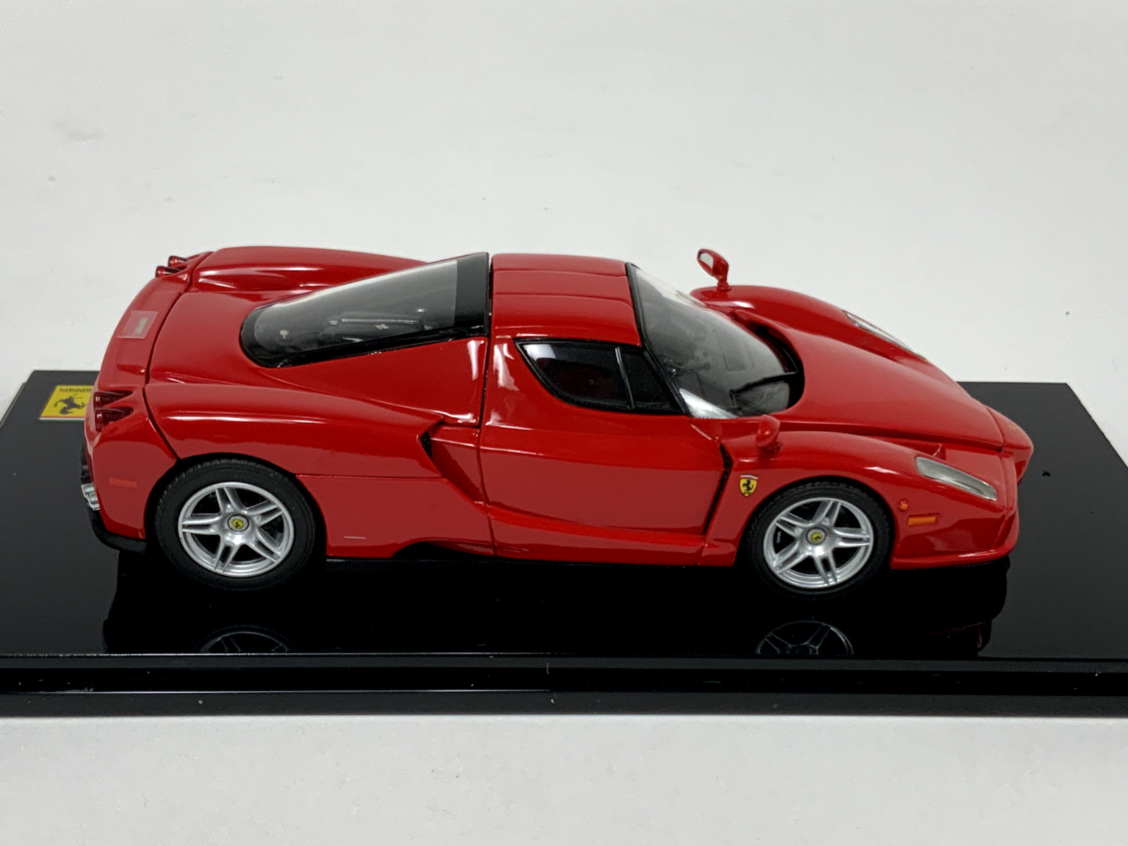 1/43 Kyosho Ferrari Enzo in Rosso Corsa Red ALL Open 05001R CF078