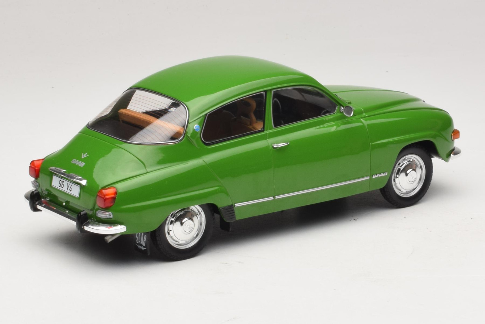 Saab 96 V4 Green 1:18 MCG | MCG18655