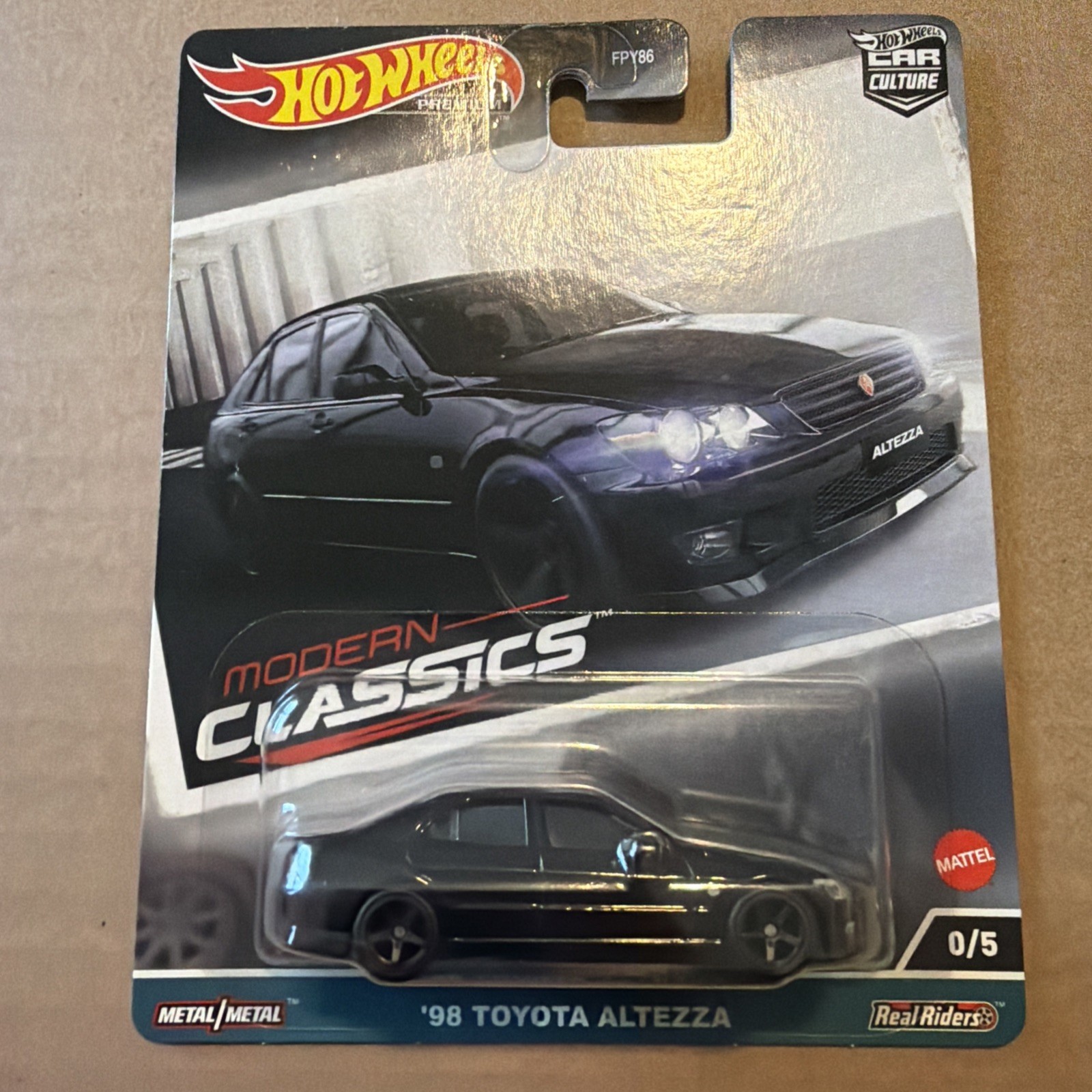 Hot Wheels Premium Modern Classics 0/5 ’98 Toyota Altezza Chase & Reg 2 Car Lot