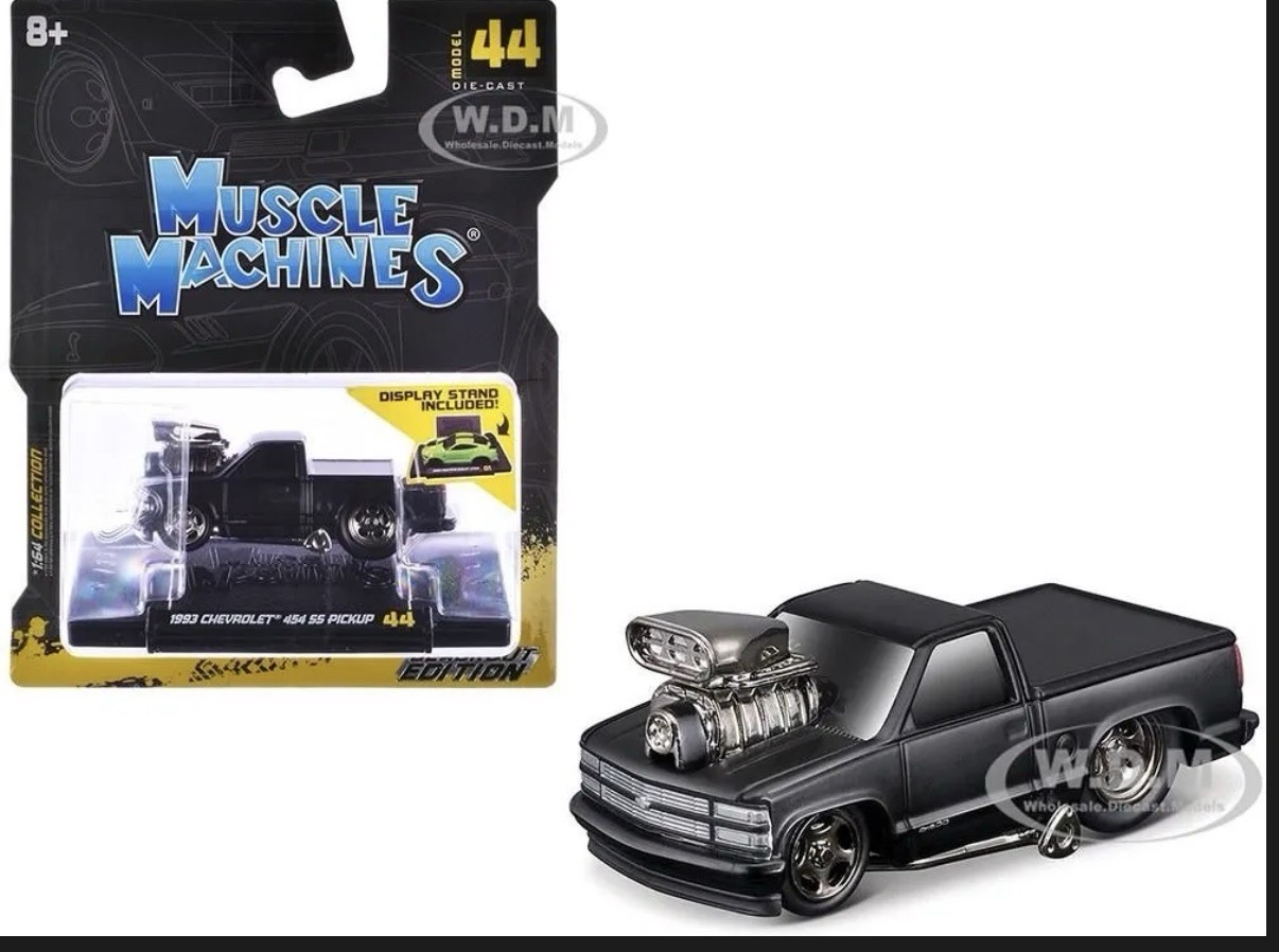 Muscle Machines 1993 Chevrolet 454 SS Pickup 44 1:64 Black Diecast Truck