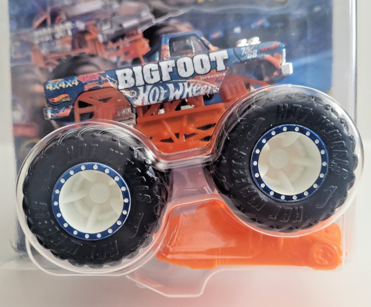 Hot Wheels 2026 Monster Trucks Live Bigfoot Blue 4x4x4 1:64th