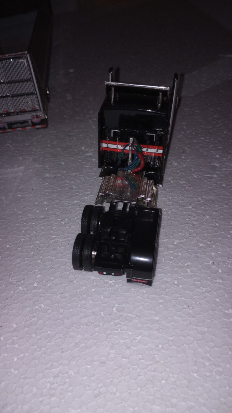 1/64 Dcp Kenworth With Matching Trailer As Is Broken And Missing Parts