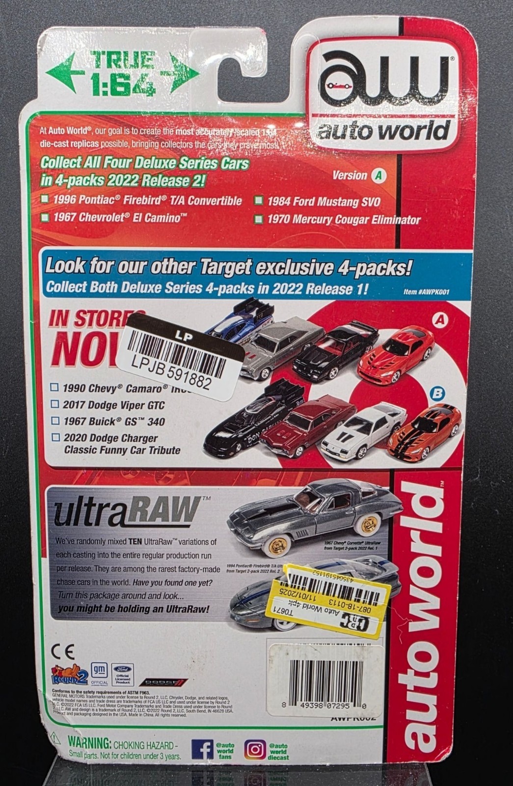 Auto World Deluxe 4-Pack Die-Cast 1:64 Scale Version A Models