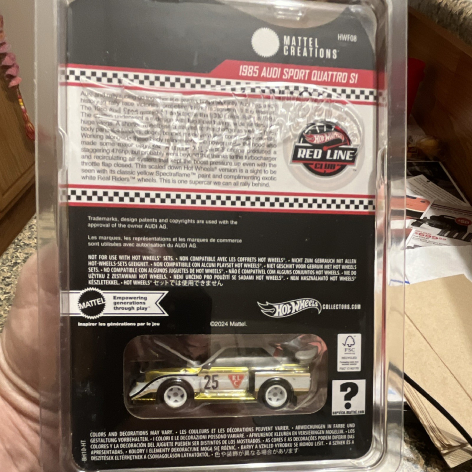 Hot Wheels RLC 1985 Audi Sport Quattro S1 w/ Case 1:64 Diecast Car