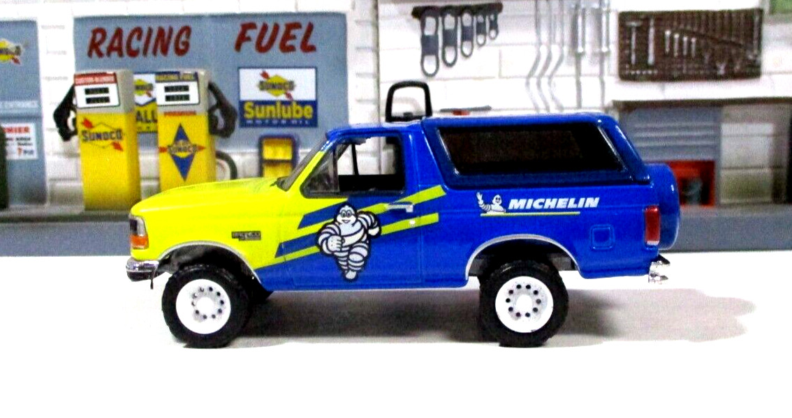 Greenlight 1996 Ford Bronco XL Michelin Tires Removable Top New/Loose Metal