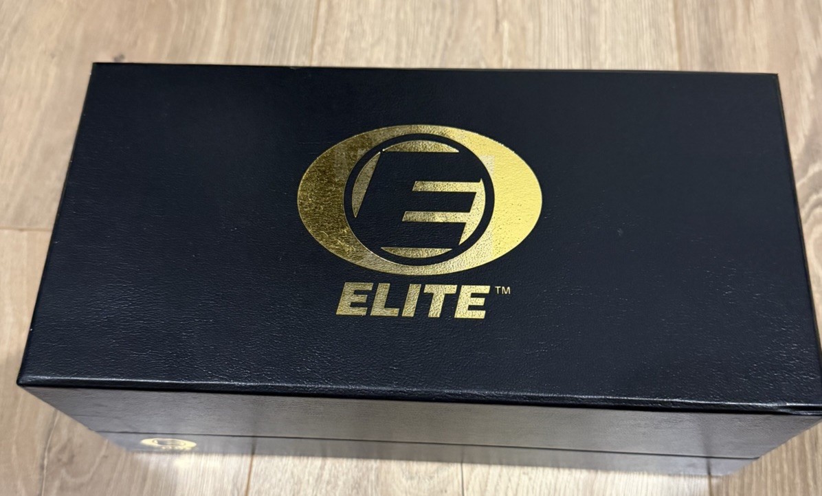 2006 DALE EARNHARDT JR #3 BUDWEISER TRACK TESTED 1/24 ELITE 1 OF 1,000