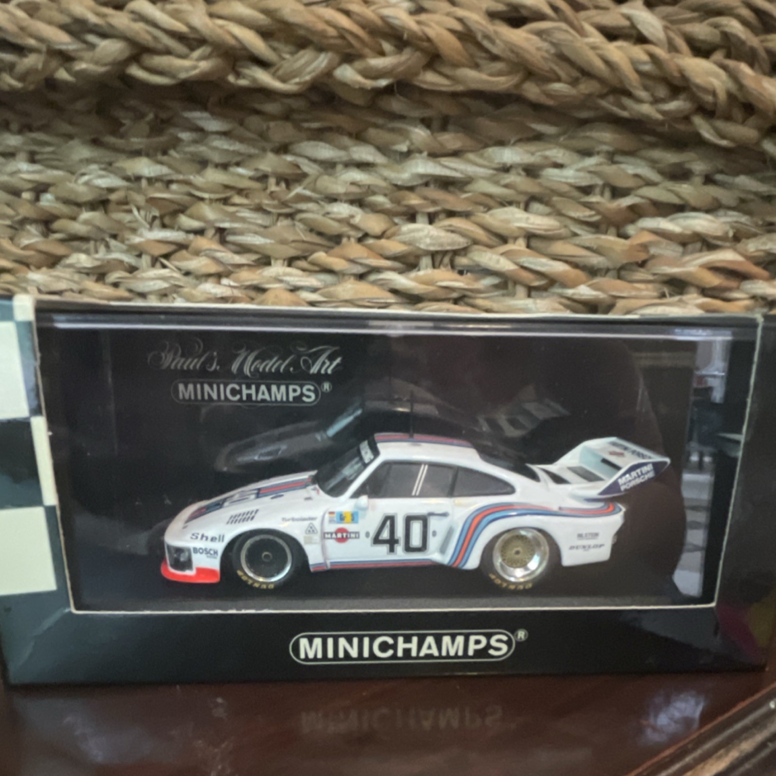 MINICHAMPS Porsche 935/76 #40 Le Mans 1976 Limited Edition Diecast Car