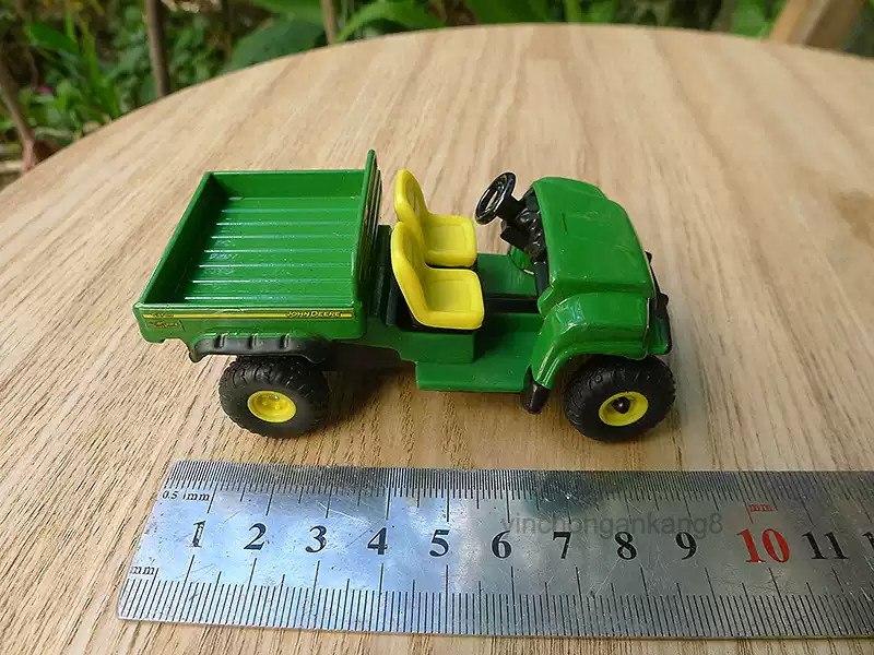 ERTL 1:64 John Deere Gator Utility Vehicle Diecast Model