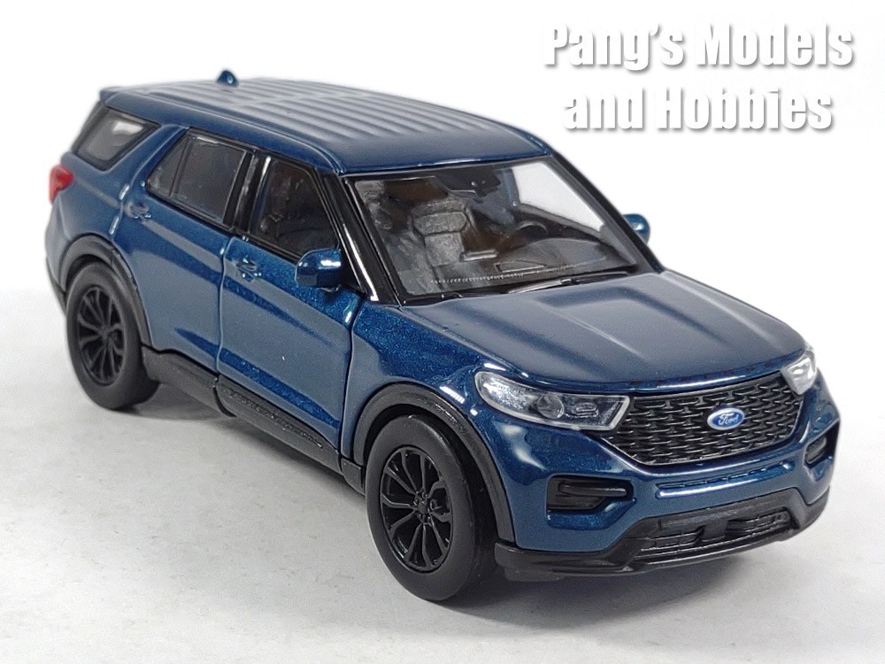 4.75 Inch 2023 Ford Explorer 1/42 Scale Diecast Model by Welly – BLUE