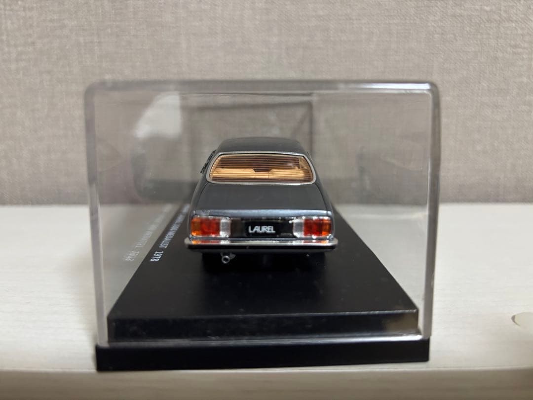 1/43 LA-X Nissan Laurel 2800 Medalist 2 Door Hard Top Grey 327552