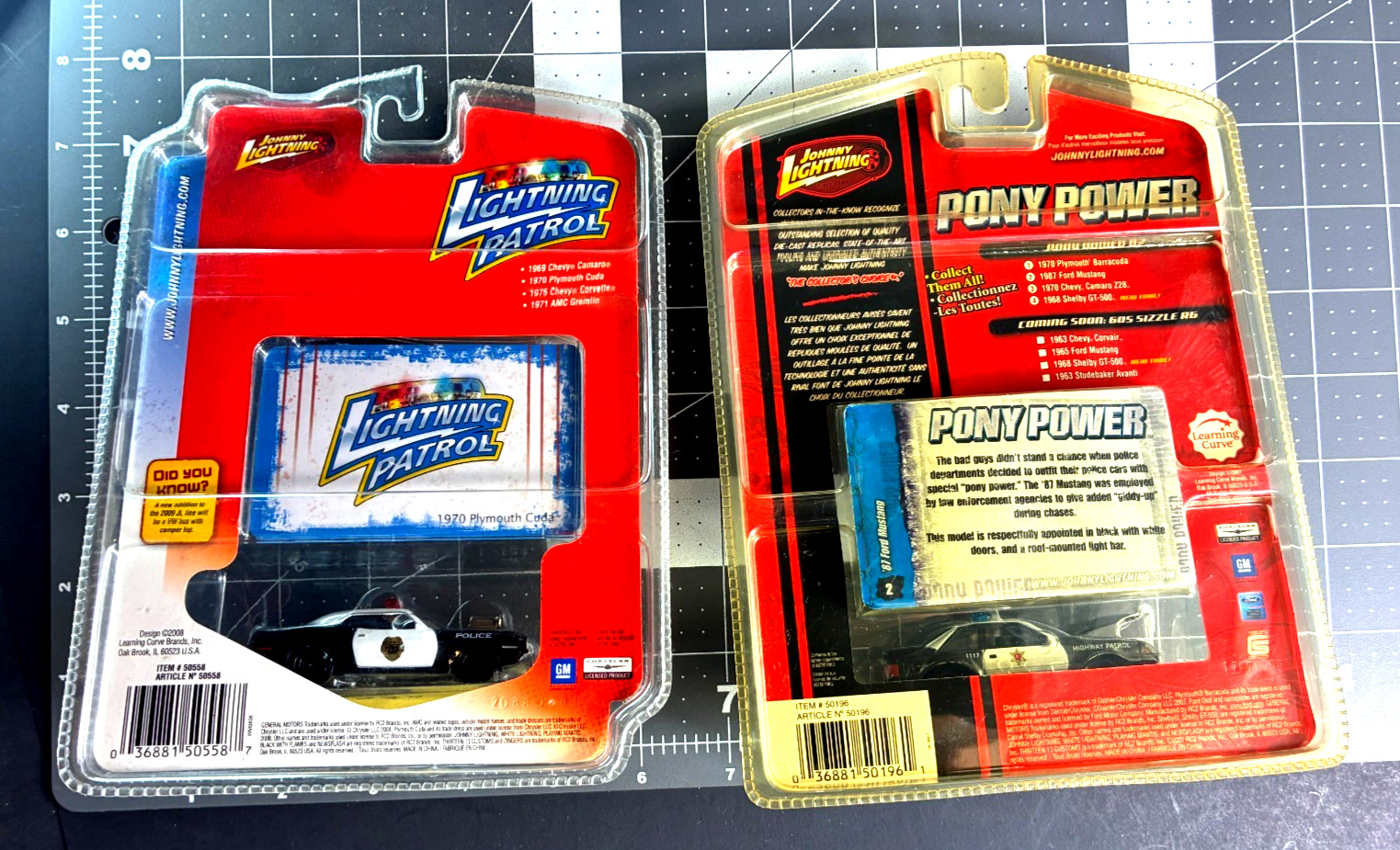 Johnny Lightning FORD MUSTANG & Plymouth Cuda Limited edition Police Patrol JP