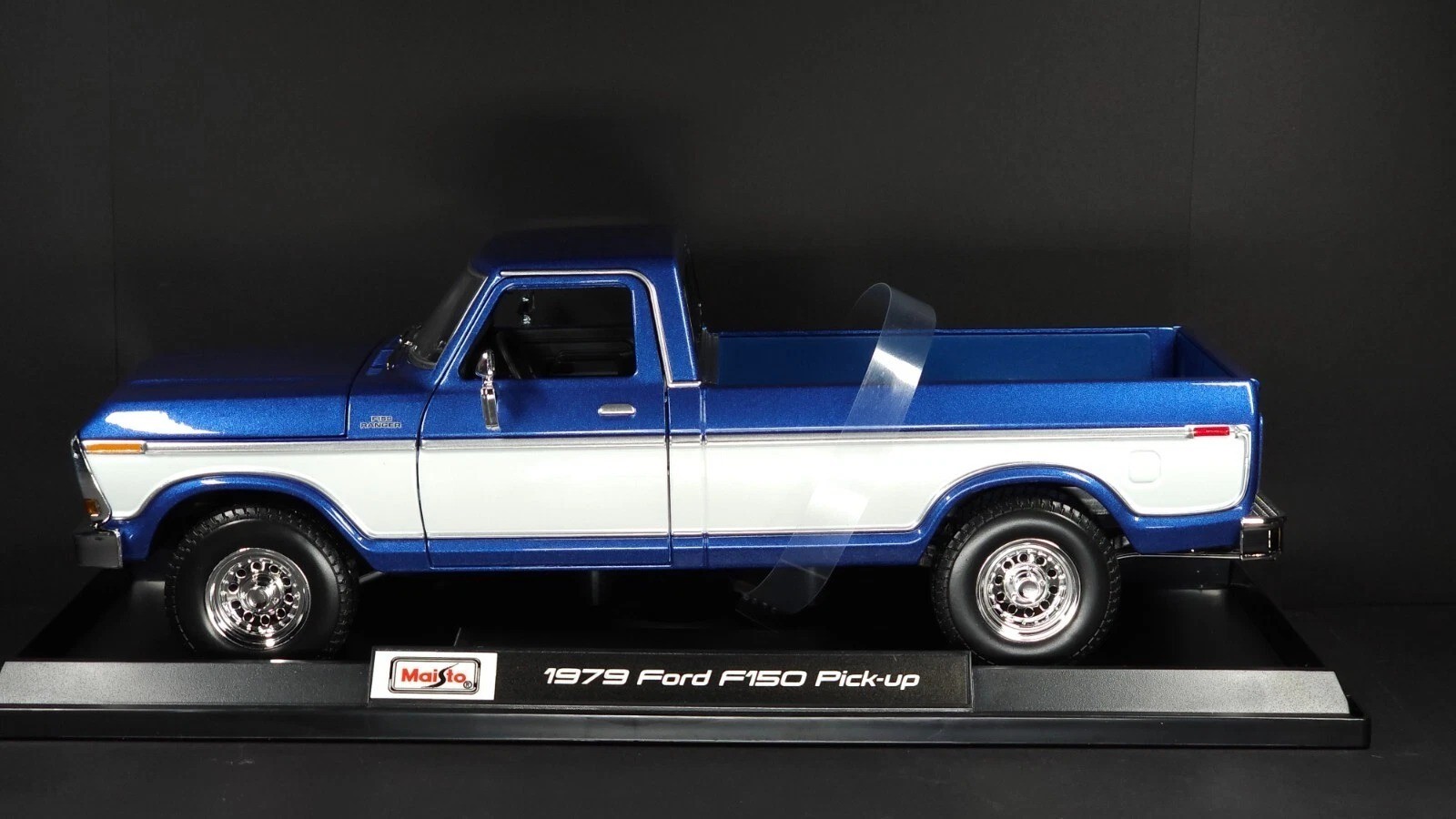 1979 Ford F150 Pick-up Blue Maisto 1:18 New Exclusive Style Special Edition