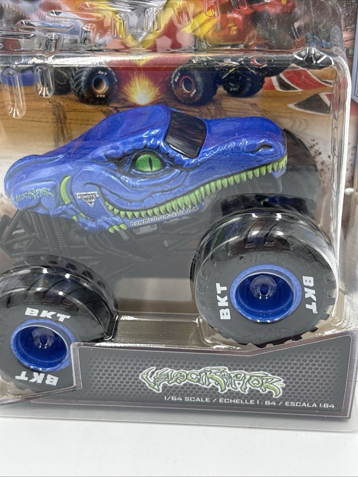 New Design Monster Jam Megalodon with clear blue tires 1:64 Scale