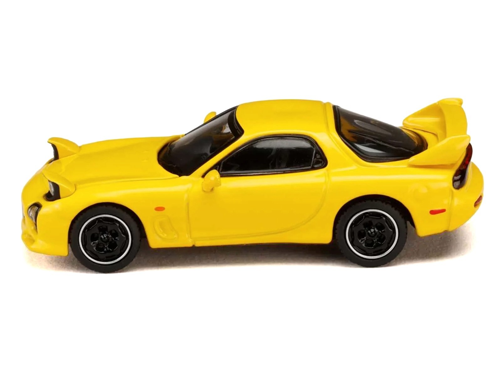 MAZDA RX-7 (FD3S) RHD YELLOW “INITIAL D” 1/64 DIECAST BY HOBBY JAPAN HJDMD002B