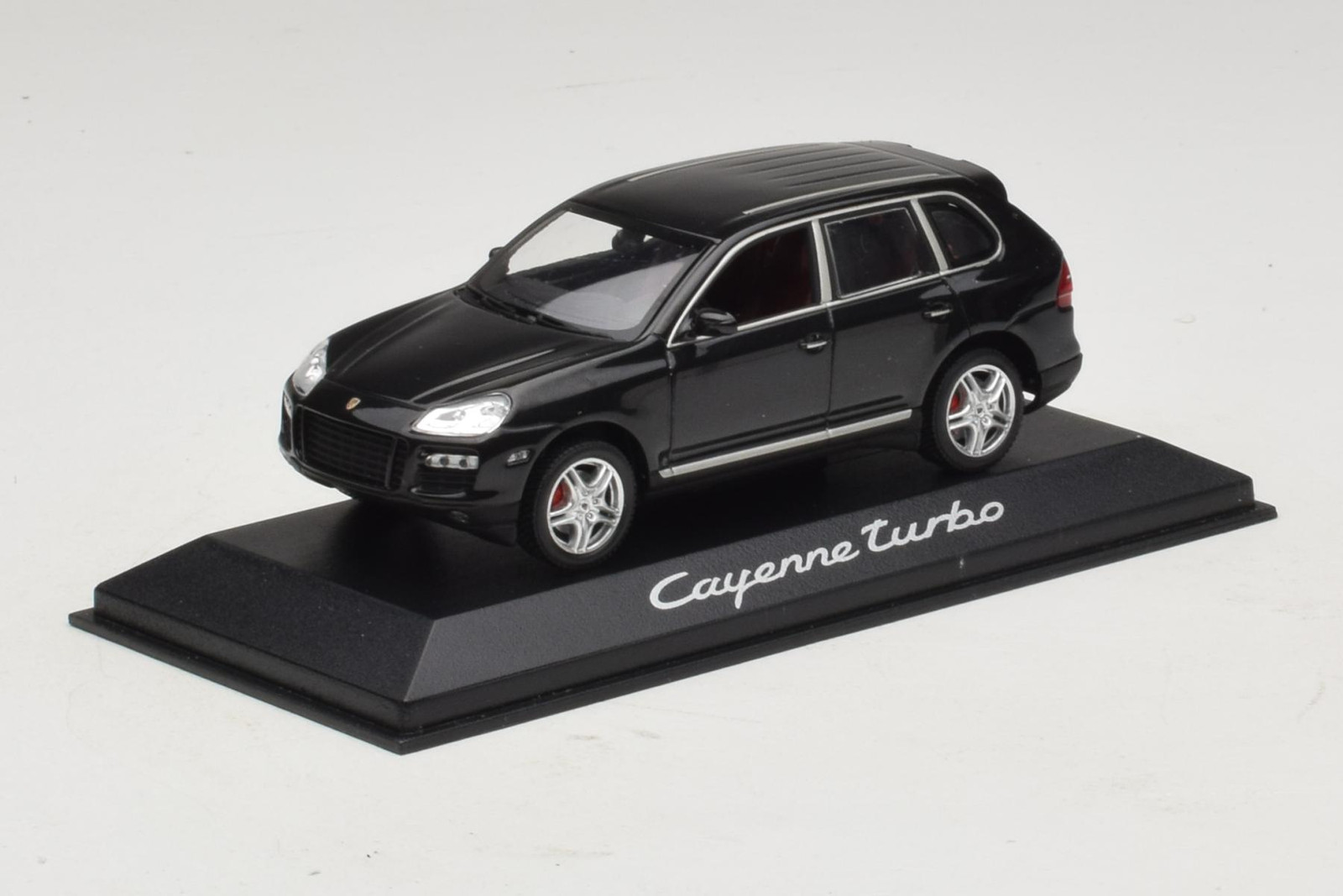 WAP02061117 Porsche Cayenne Turbo Dark Green Metallic Minichamps 1/43