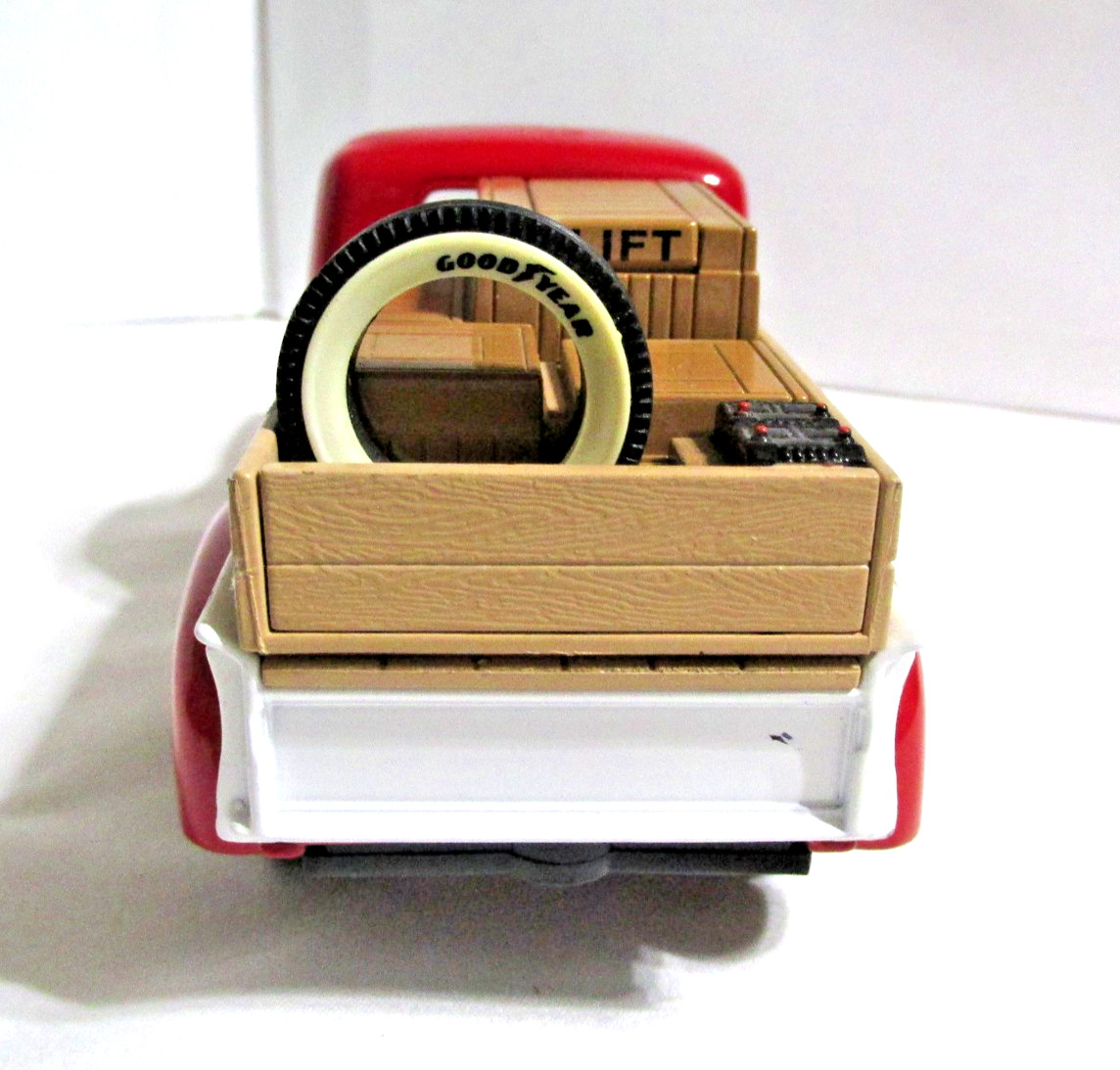 SpecCast Liberty Classics 52 Chevy (7128) Sears Craftsman Diecast Truck