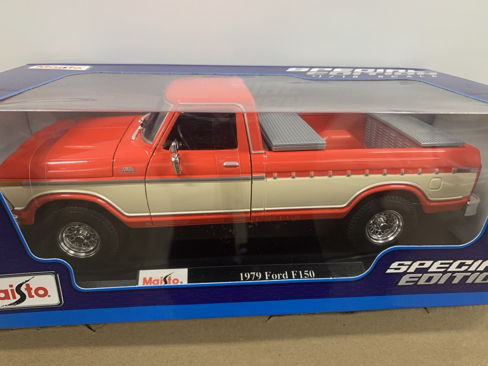 Maisto 1979 Ford F150 1:18 Special Edition Exclusive Style Die Cast NIB 2022