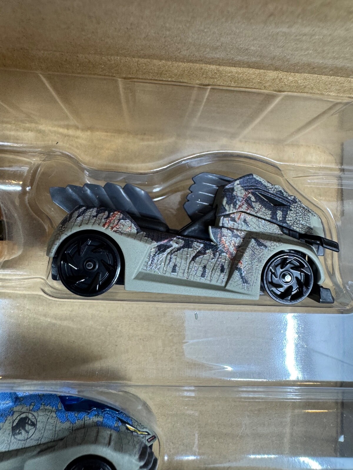 Hot Wheels Jurassic World Dominion Character Car 5 Pack Box Set Brand New