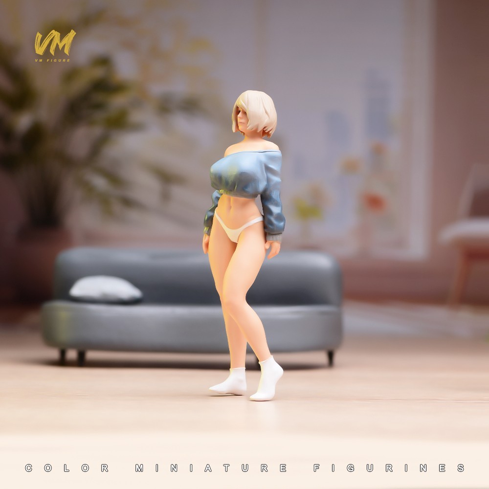 1/18 Miniatures Sexy Underpants Beauty Girl Scene Props Model Figures For Cars