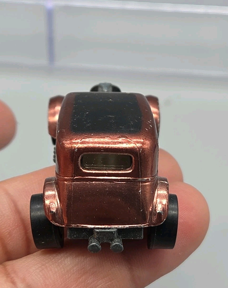 1968 Hot Wheels Redline Classic ’32 Ford Vicky Copper US