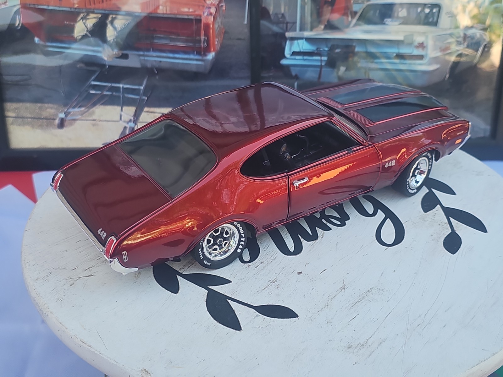 ERTL American Muscle 2 GRAND Series Diecast 1969 Olds 442 W-30 Red W/ Black 1/18