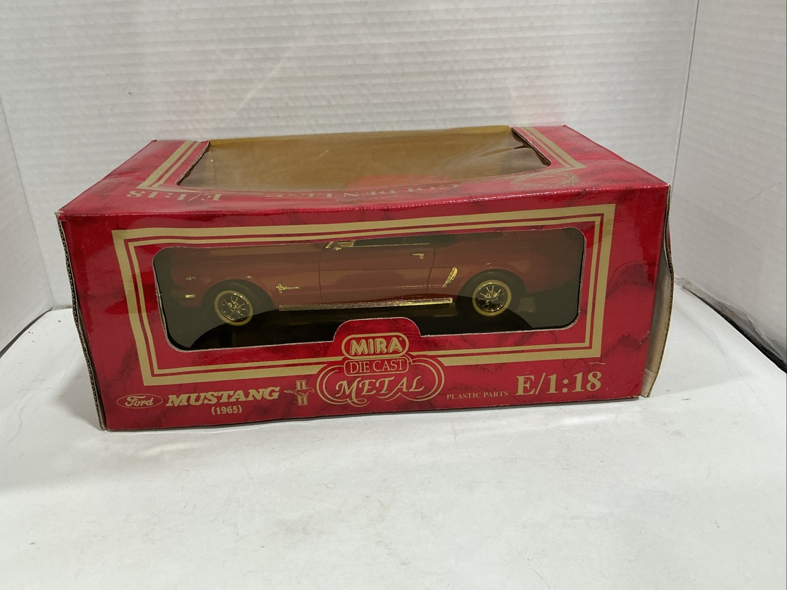MIRA GOLDEN LINE 1965 Ford Mustang ~ Red Hard Top 1:18 Die Cast Car