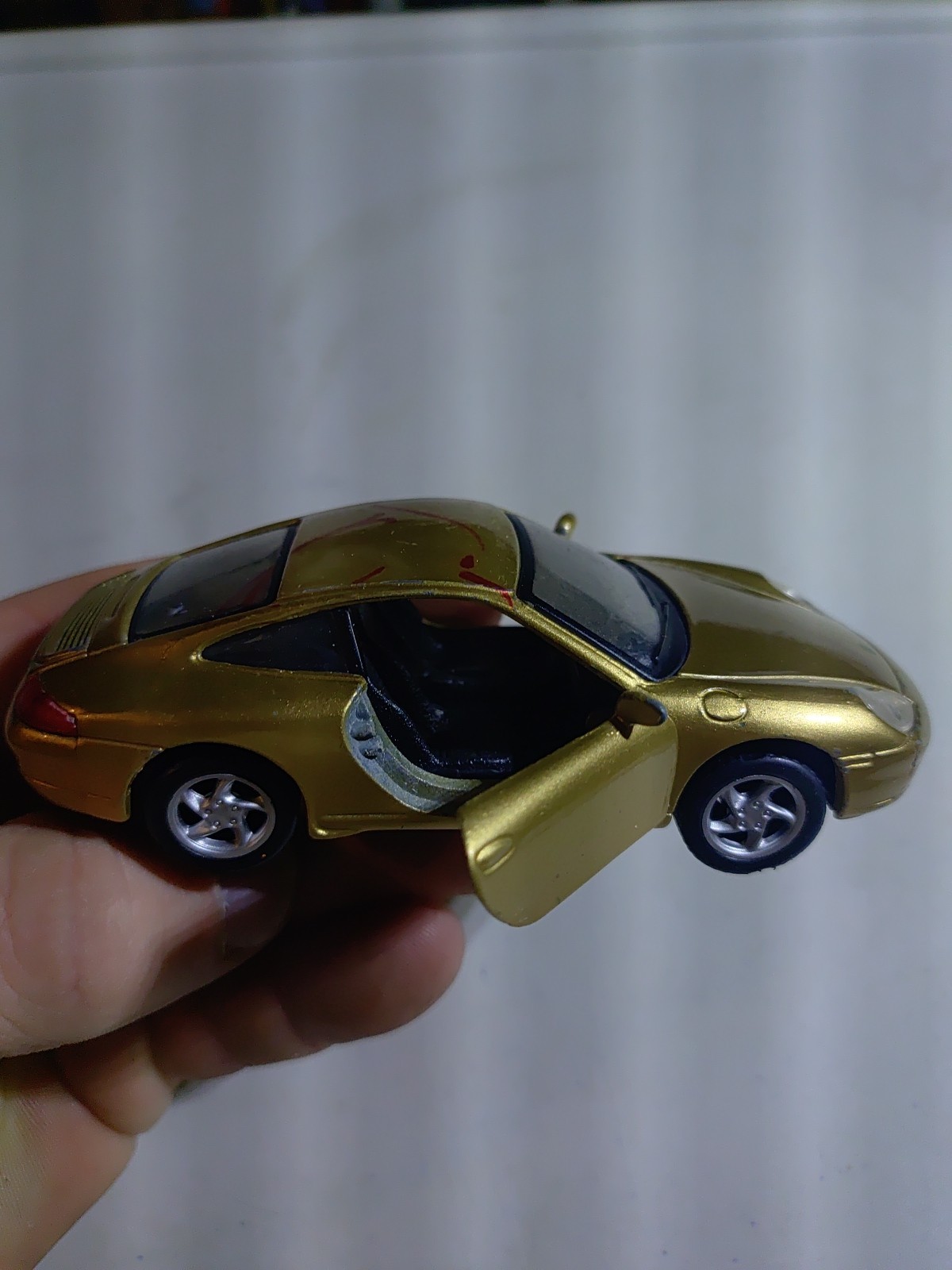 5 Various Maisto Die Cast Cars