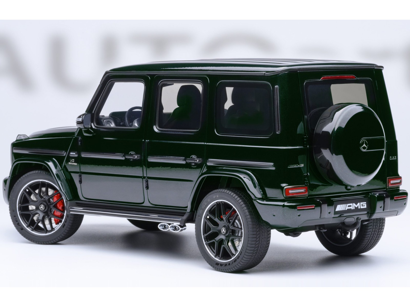 2019 MERCEDES-BENZ AMG G63 EMERALD GREEN 1/18 MODEL CAR BY AUTOART 76355