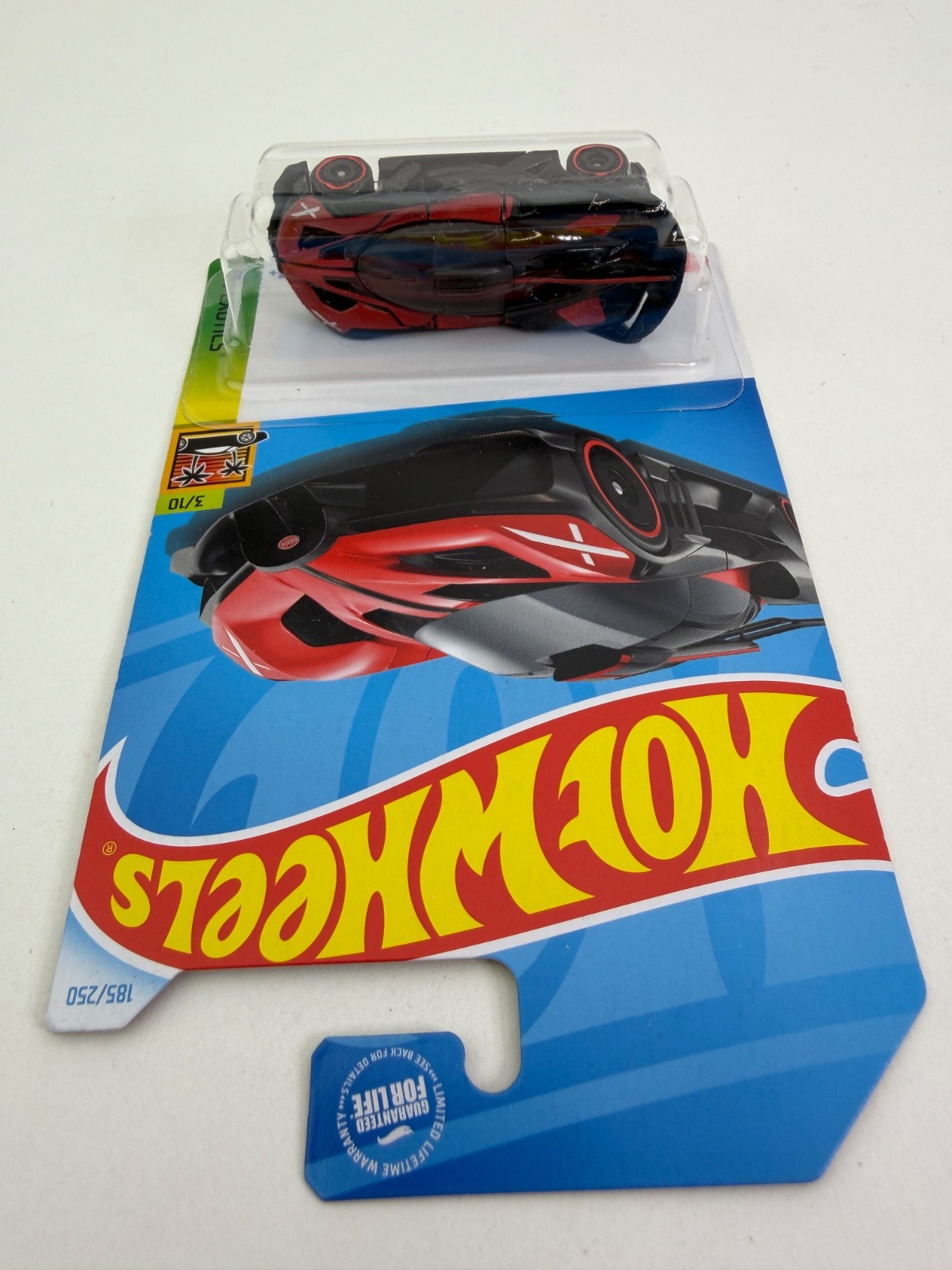 Hot Wheels Bugatti Bolide 185/250 HW Exotics 3/10 Black & Red