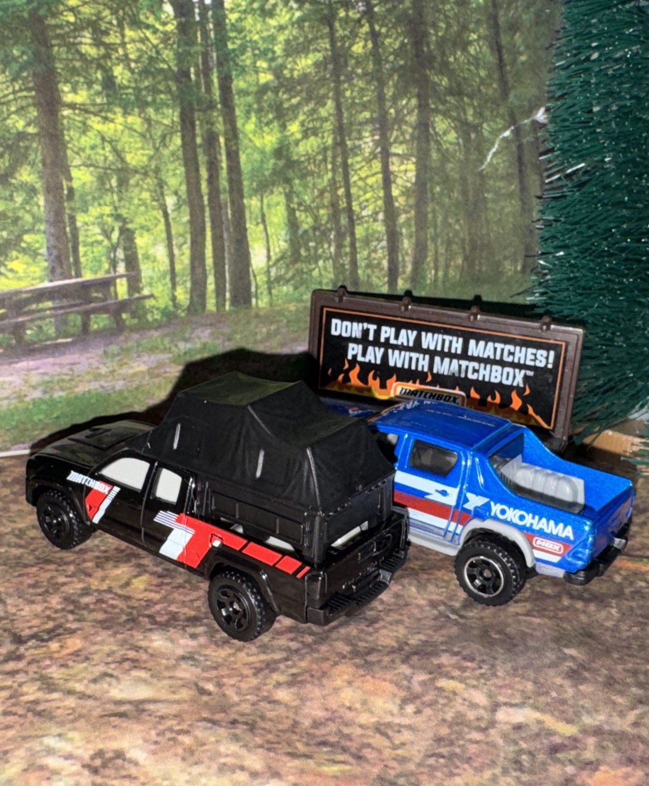 Matchbox 2016 Toyota Tacoma w/ Removable Top & Helux Yokohama Off Road II NLFFP