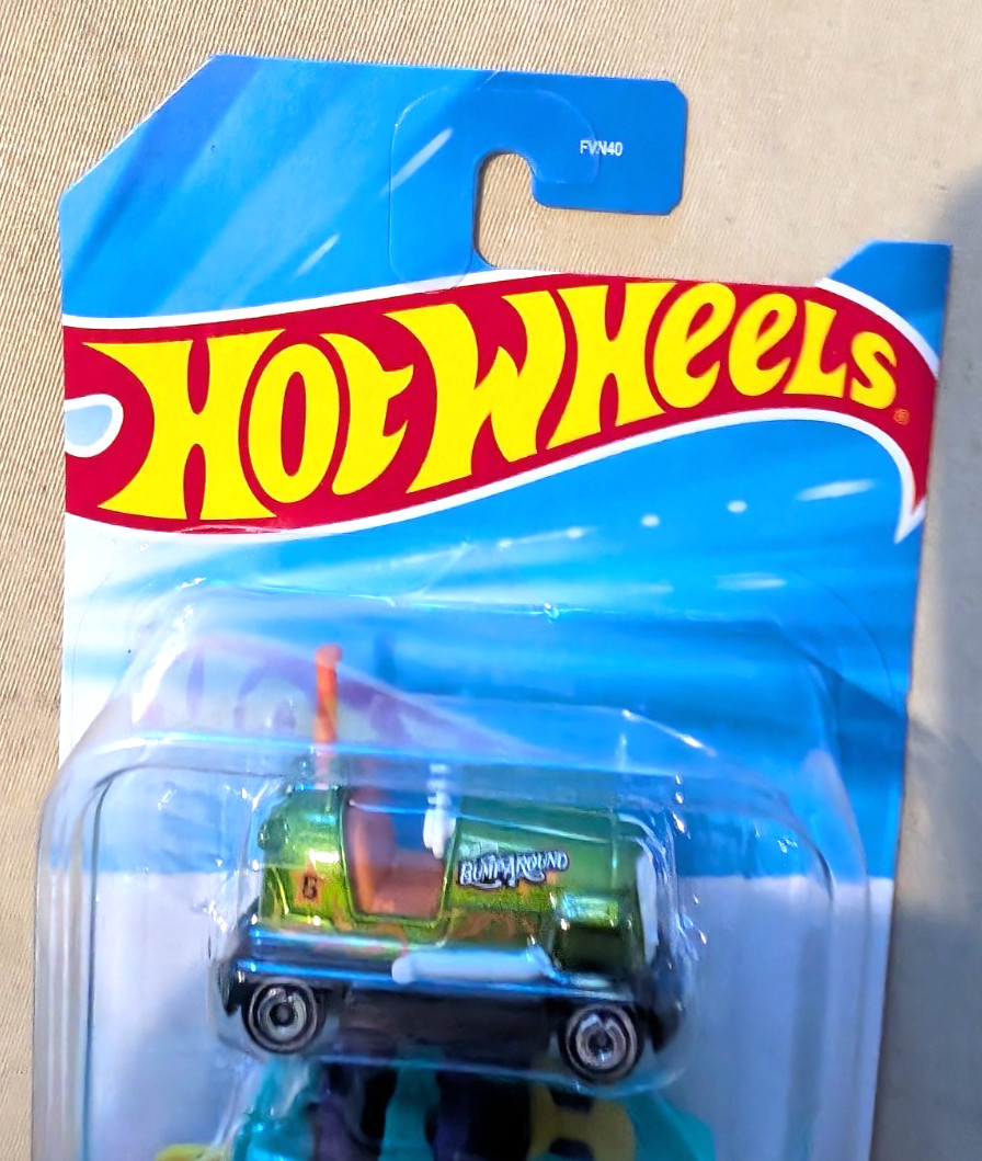 2025 hot wheels roller coaster riders/bumper car 2 pack