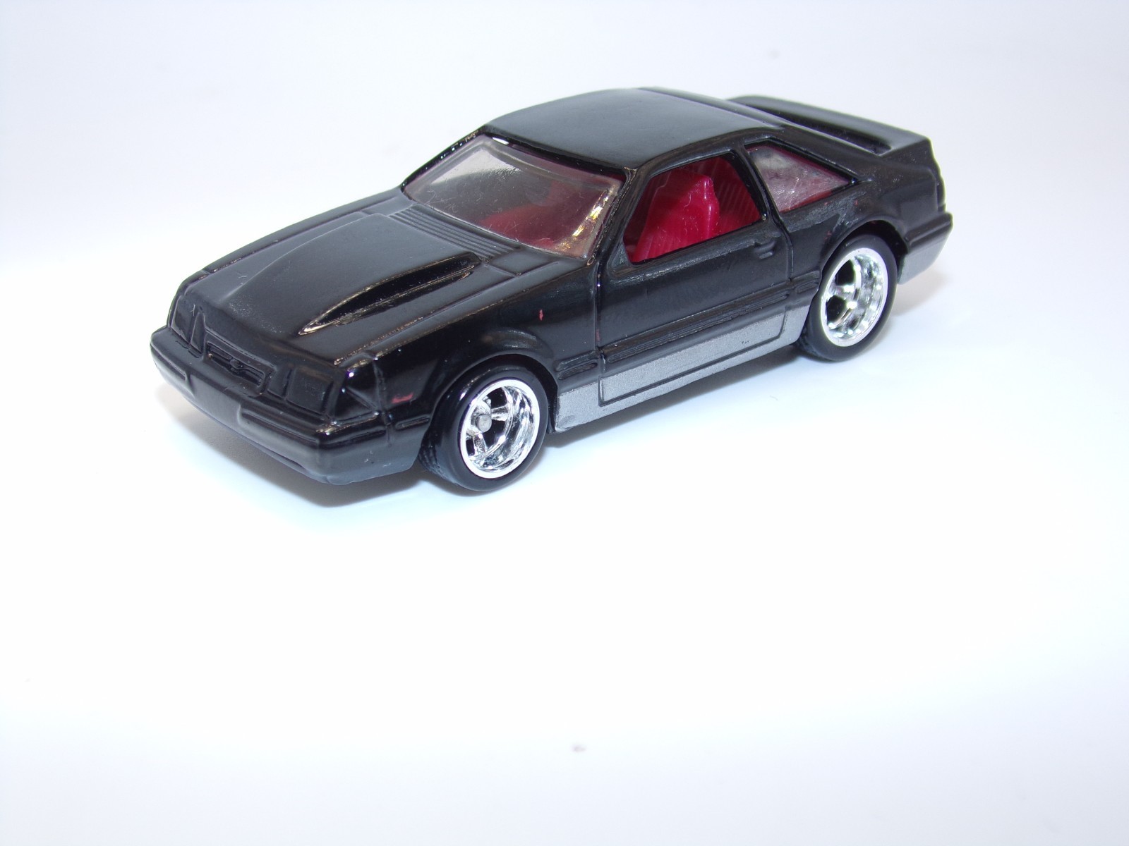 Hot Wheels 92 FORD MUSTANG CUSTOM Super Real Riders Wheel Swap