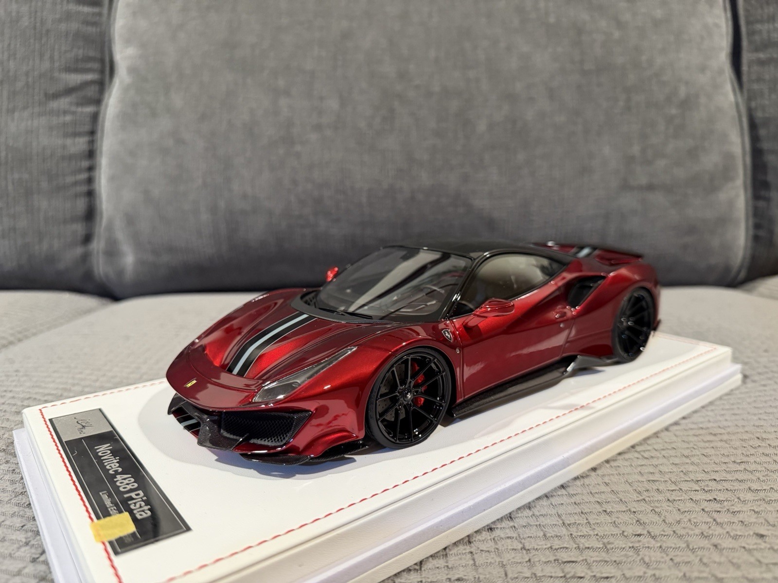 1/18 IVY Model Novitec Ferrari 488 Pista Rosso Red Metallic Limited With Case
