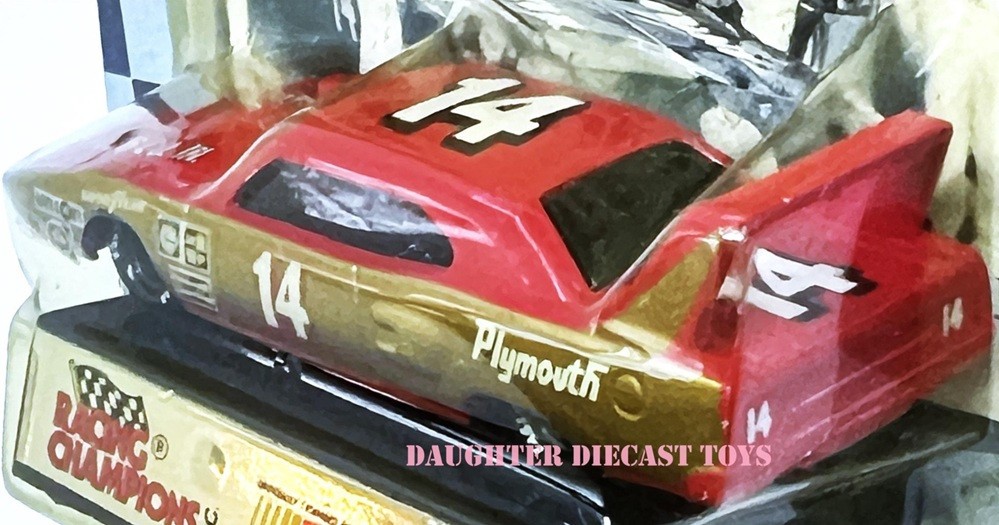 Vintage SUPERBIRD Richard Petty Race Team/BILL ELLIS #14 Diecast Metal Stock Car