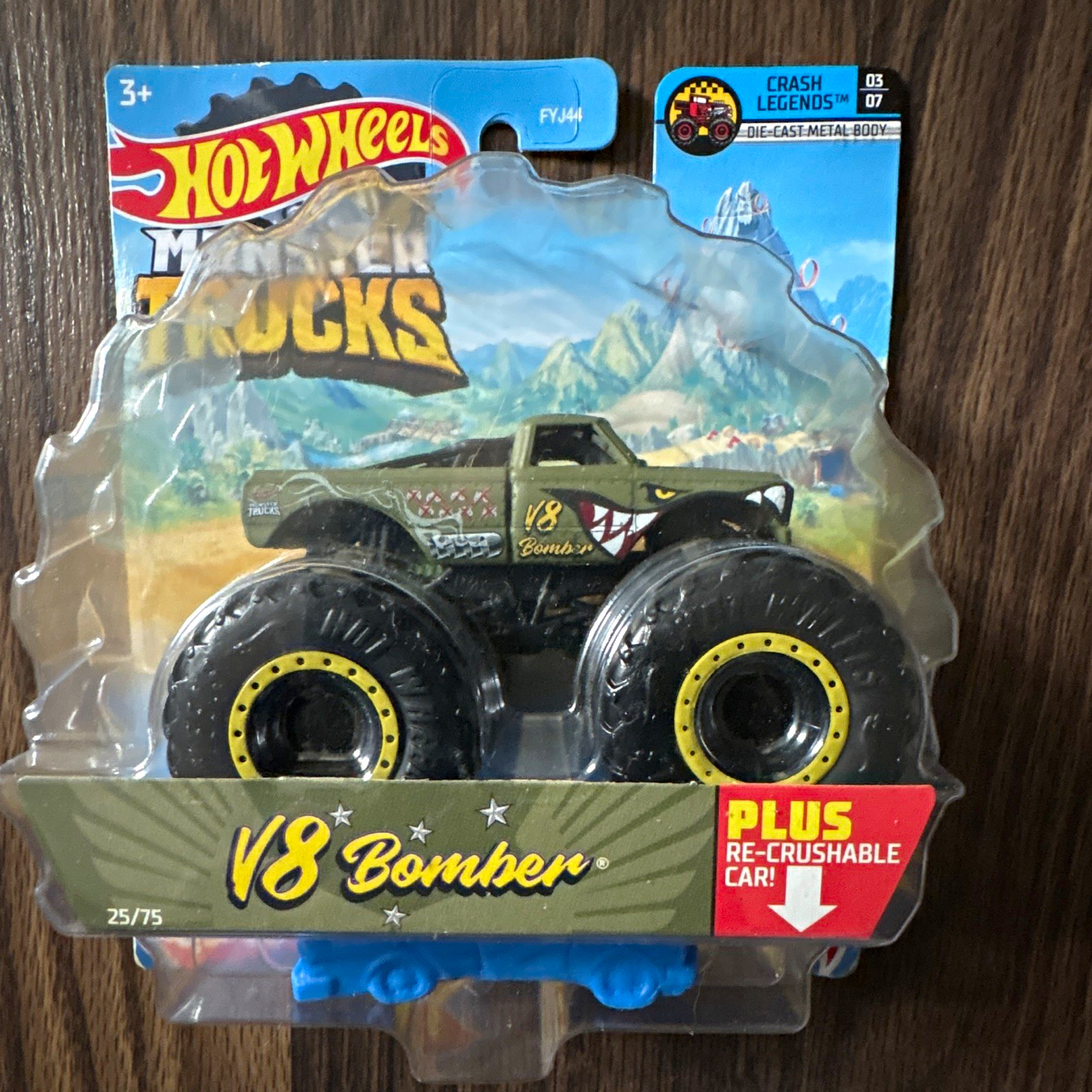 Hot Wheels Monster Trucks V8 Bomber Marvel Green Diecast 1:64 Unopened Stand