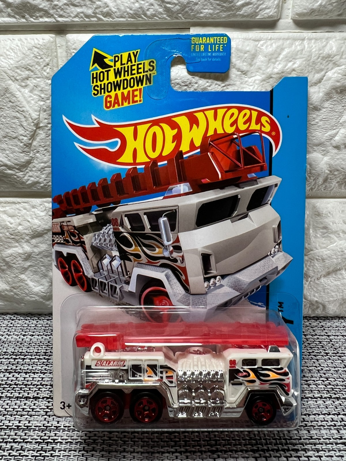 Hot Wheels HW City 5 Alarm 51/250 White/Red