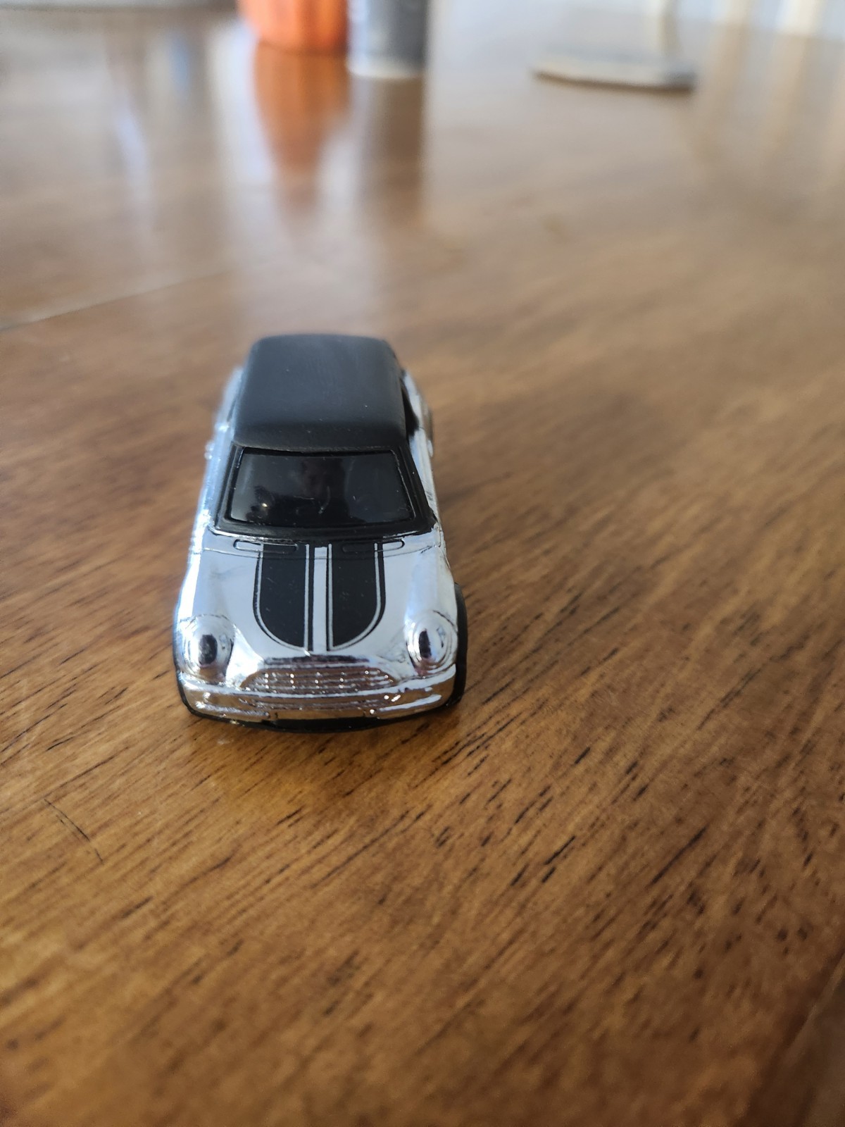 Hot Wheels Classics series 5 Mini Cooper chrome Real Riders 2009