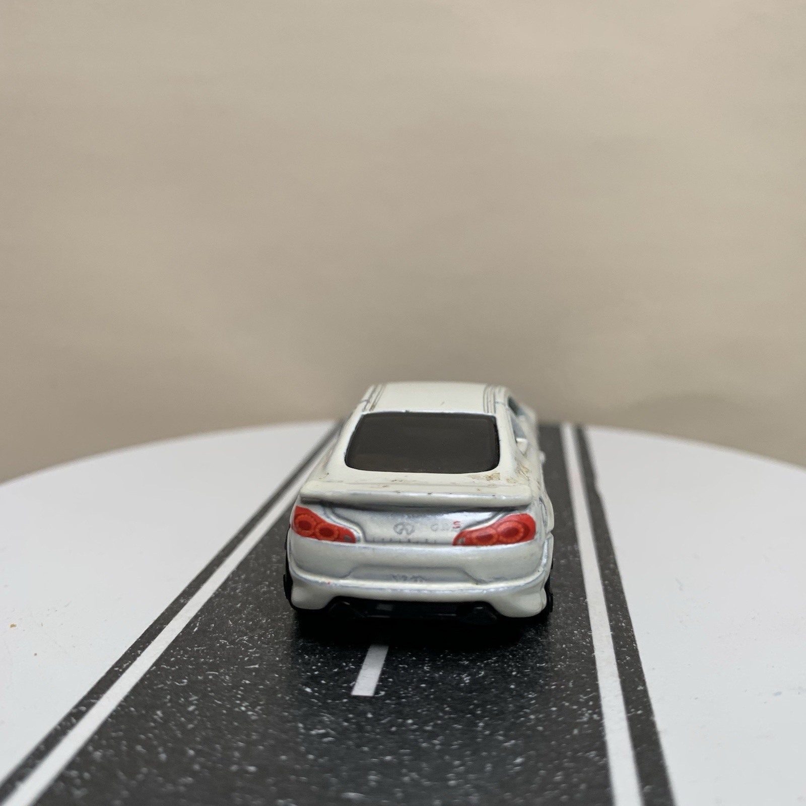 2012 Hot Wheels Faster Than Ever 2008-13 Infiniti G37 Coupe White 1:64 Scale