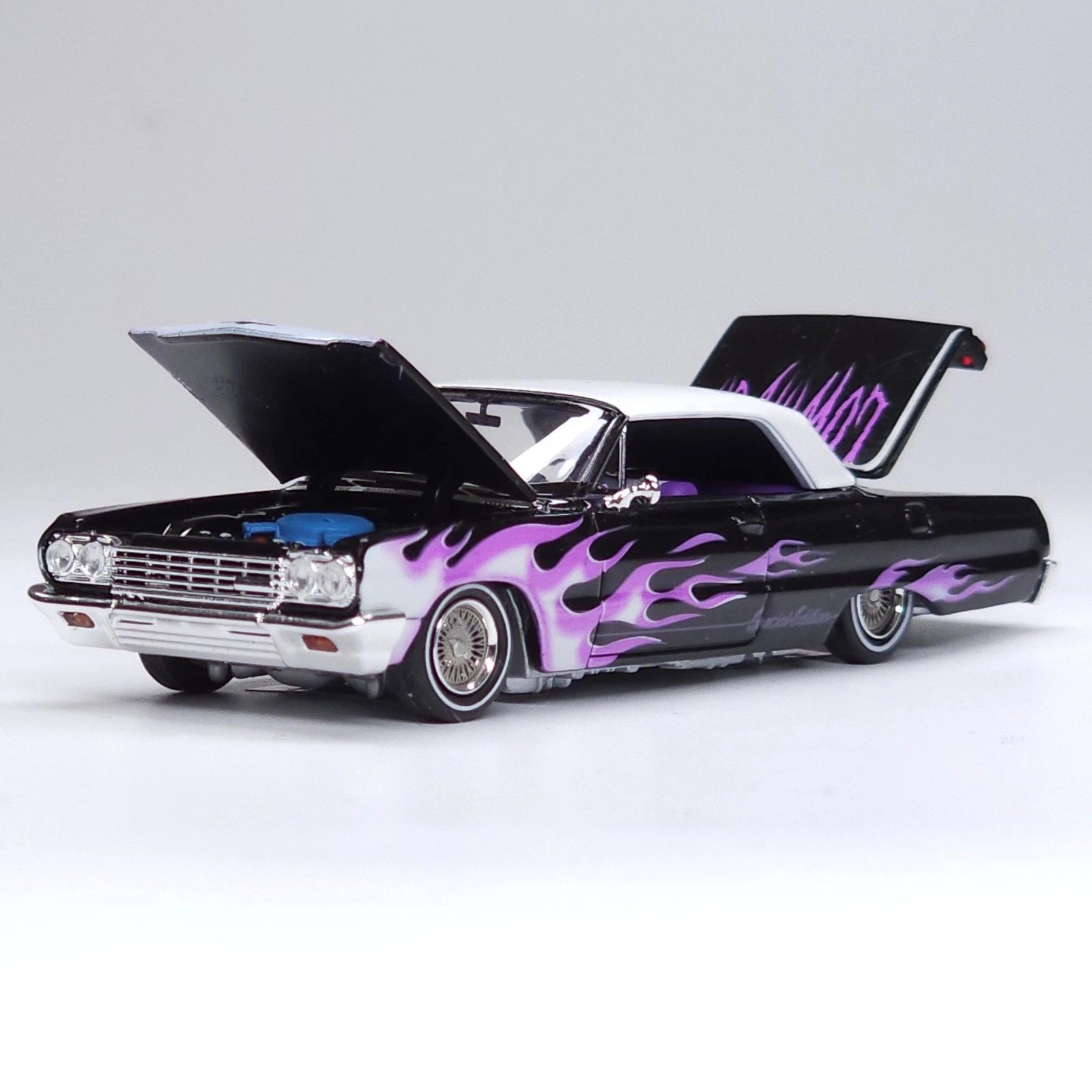 Fine Works64 1:64 Chevy Impala Lowrider Ghost Flame (Black/Purple)