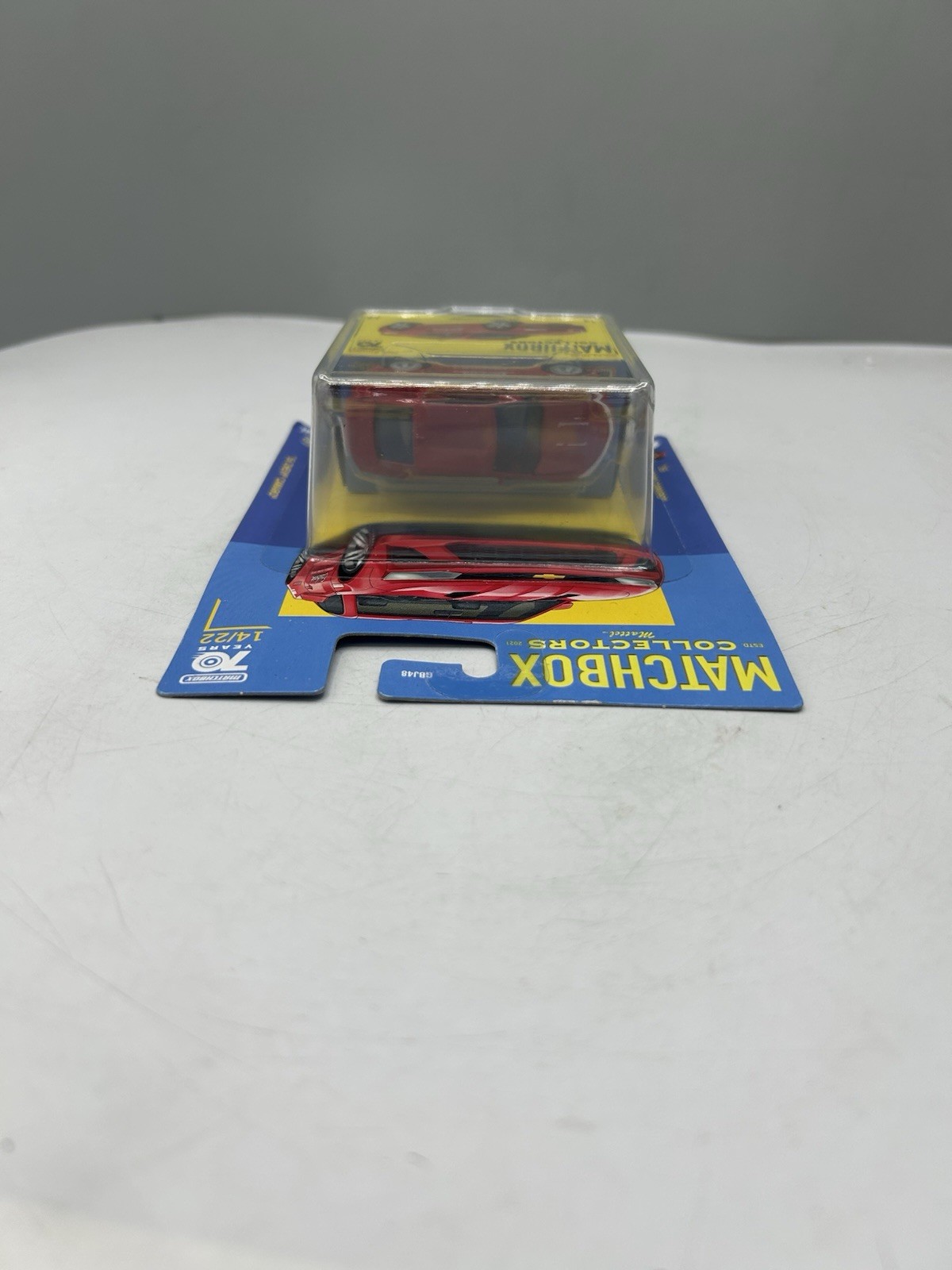 Matchbox Collectors 2023 ’16 Chevy Camaro 14/22 70 Years Edelbrock Red HLJ61