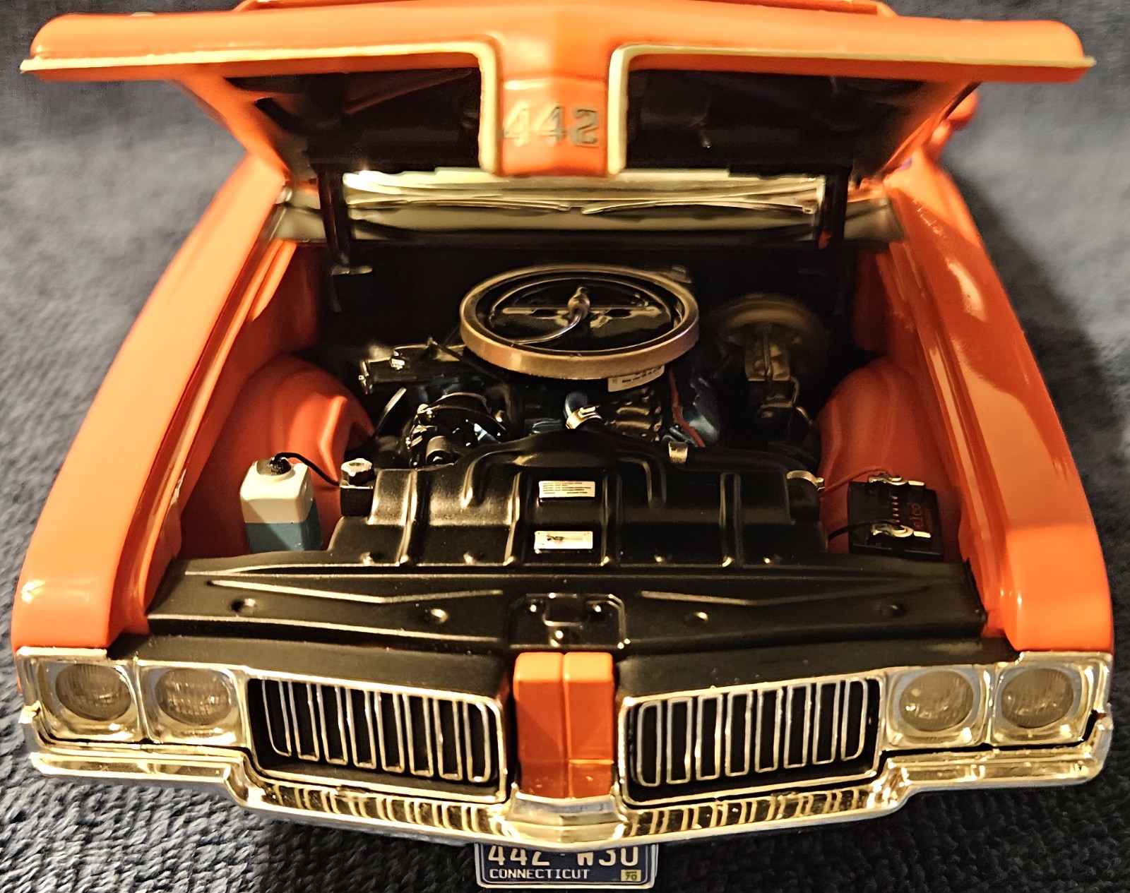 RARE 1970 Oldsmobile 442 W-30 – The Danbury Mint – 1:18 model by Acme