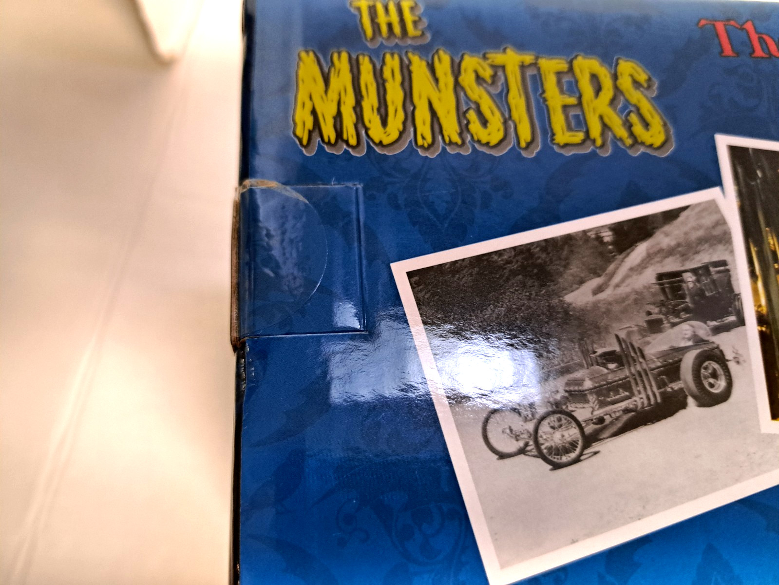 MUNSTERS DRAGULA 1/18 Scale DieCast Signed