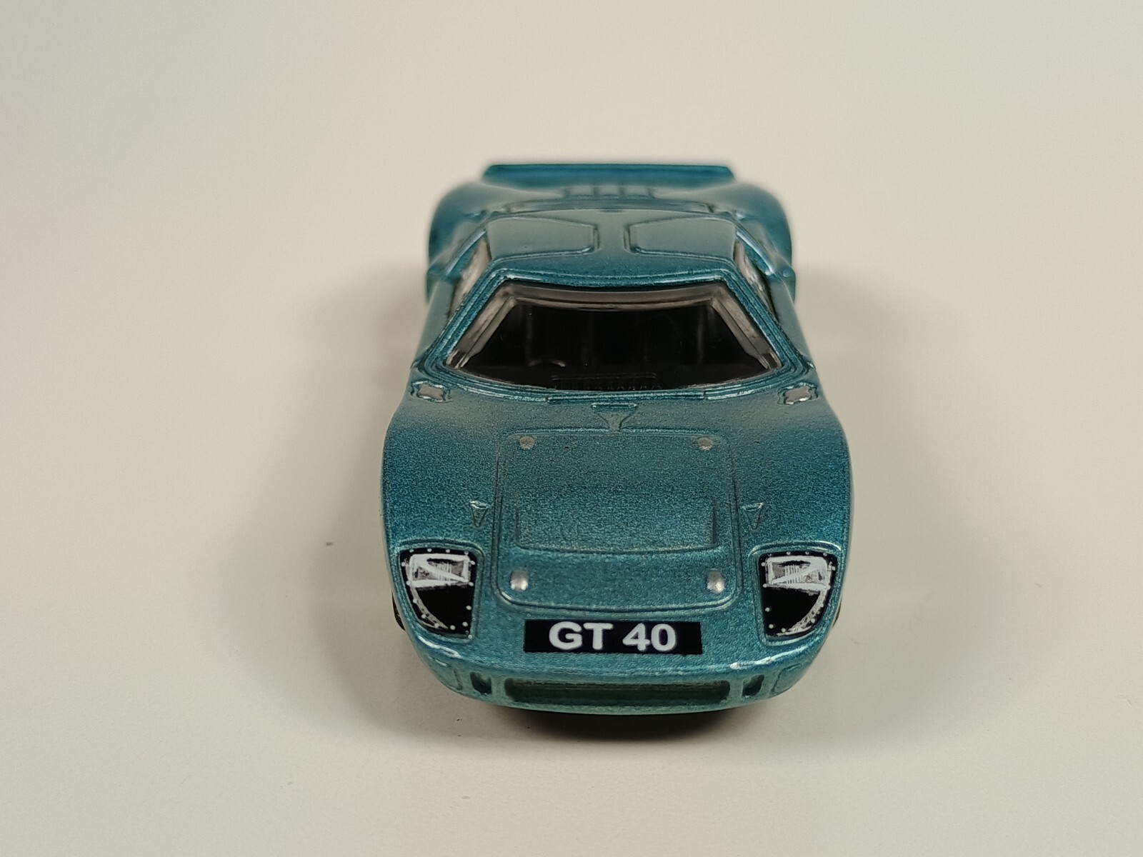 Ford GT40 Matchbox 2024 Highway Speeders Metalflake Light Blue 1:64 Loose