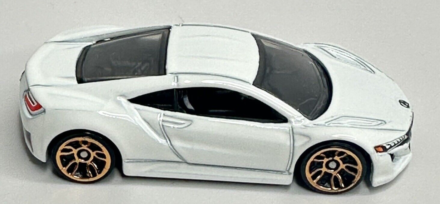 New 2024 Hot Wheels MultiPack Exclusive ’17 Acura NSX White HW Motor Show LOOSE