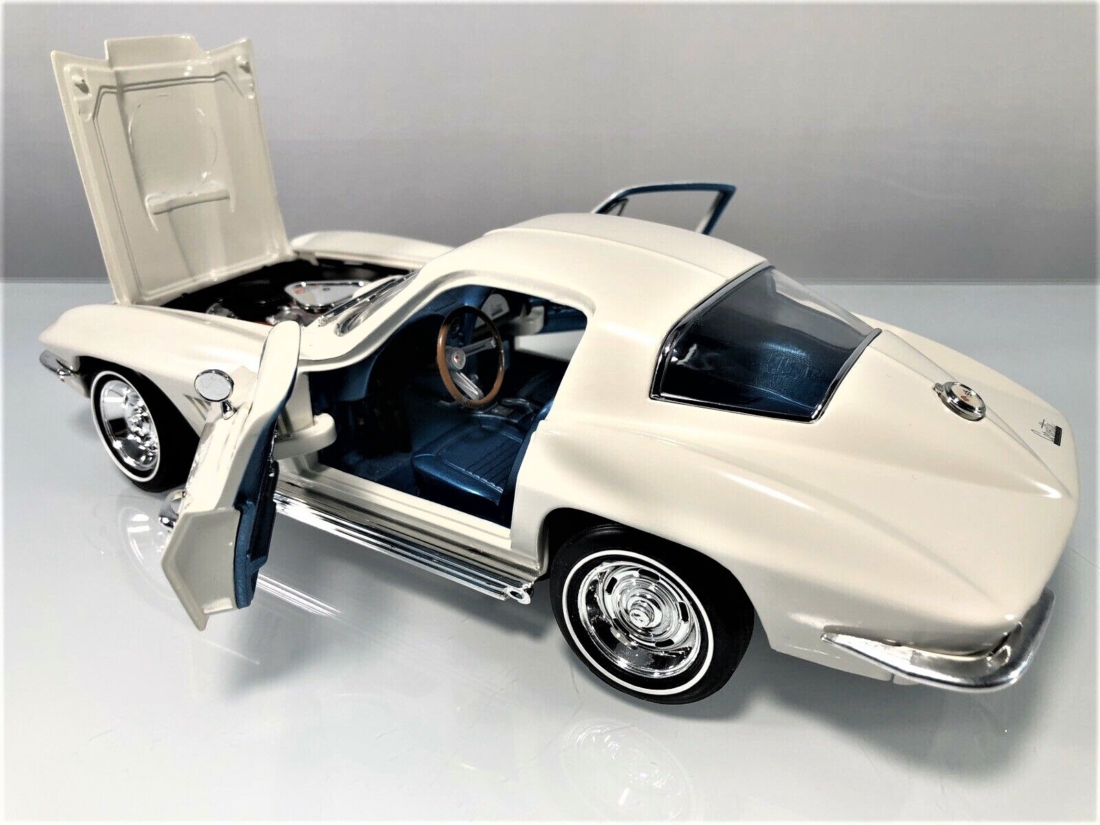 Corvette 1Chevrolet55Chevy57StingRay12Car1963Classic24Custom1967Built18Model1957