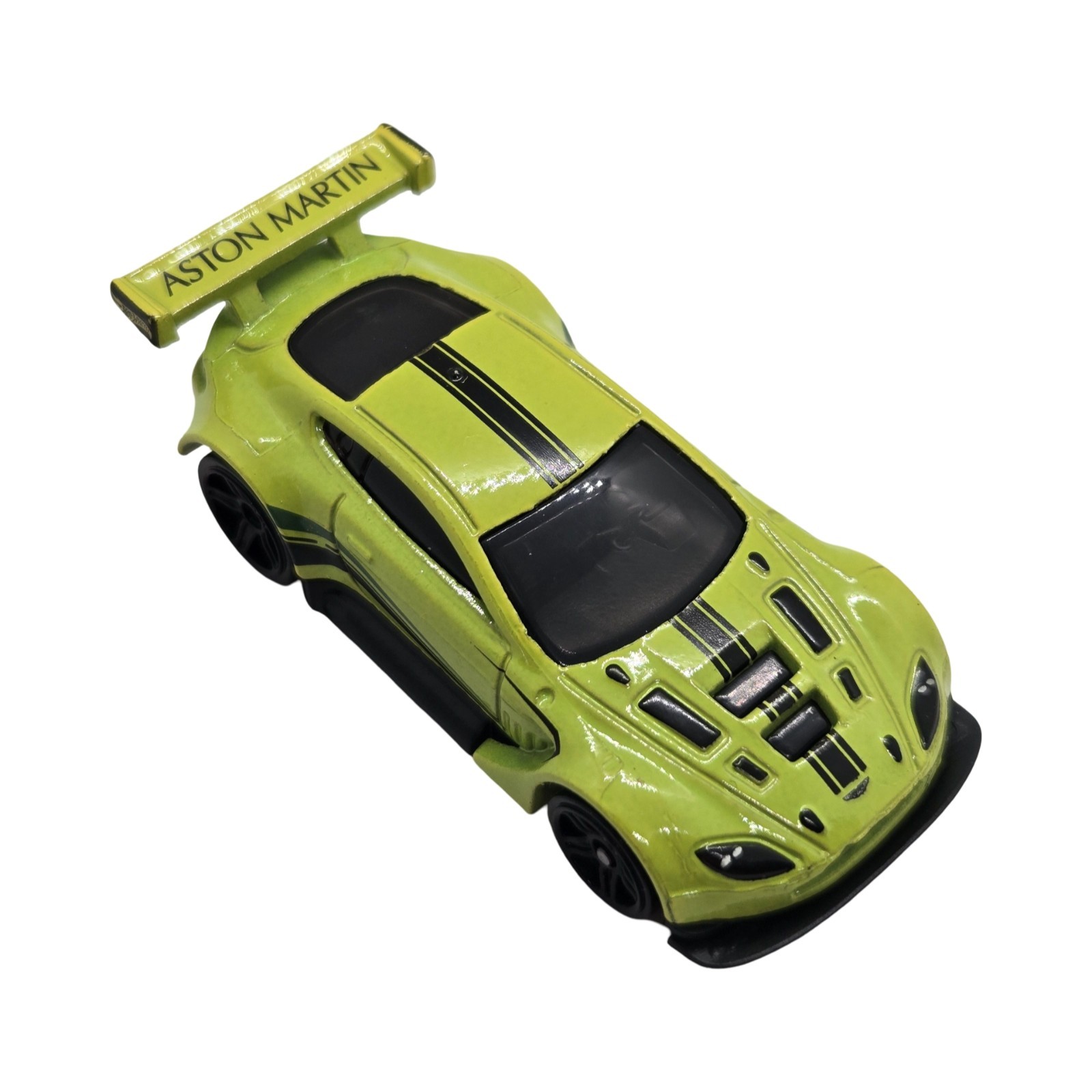 2026 Hot Wheels Aston Martin Vantage GT3 – Lime Green – HW Motor Show – Loose