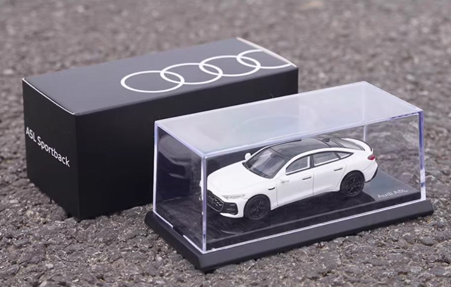 Original 1/64 Scale Shanghai AUDI A5L Diecast Alloy Model Car 3 Colors Gifts Toy