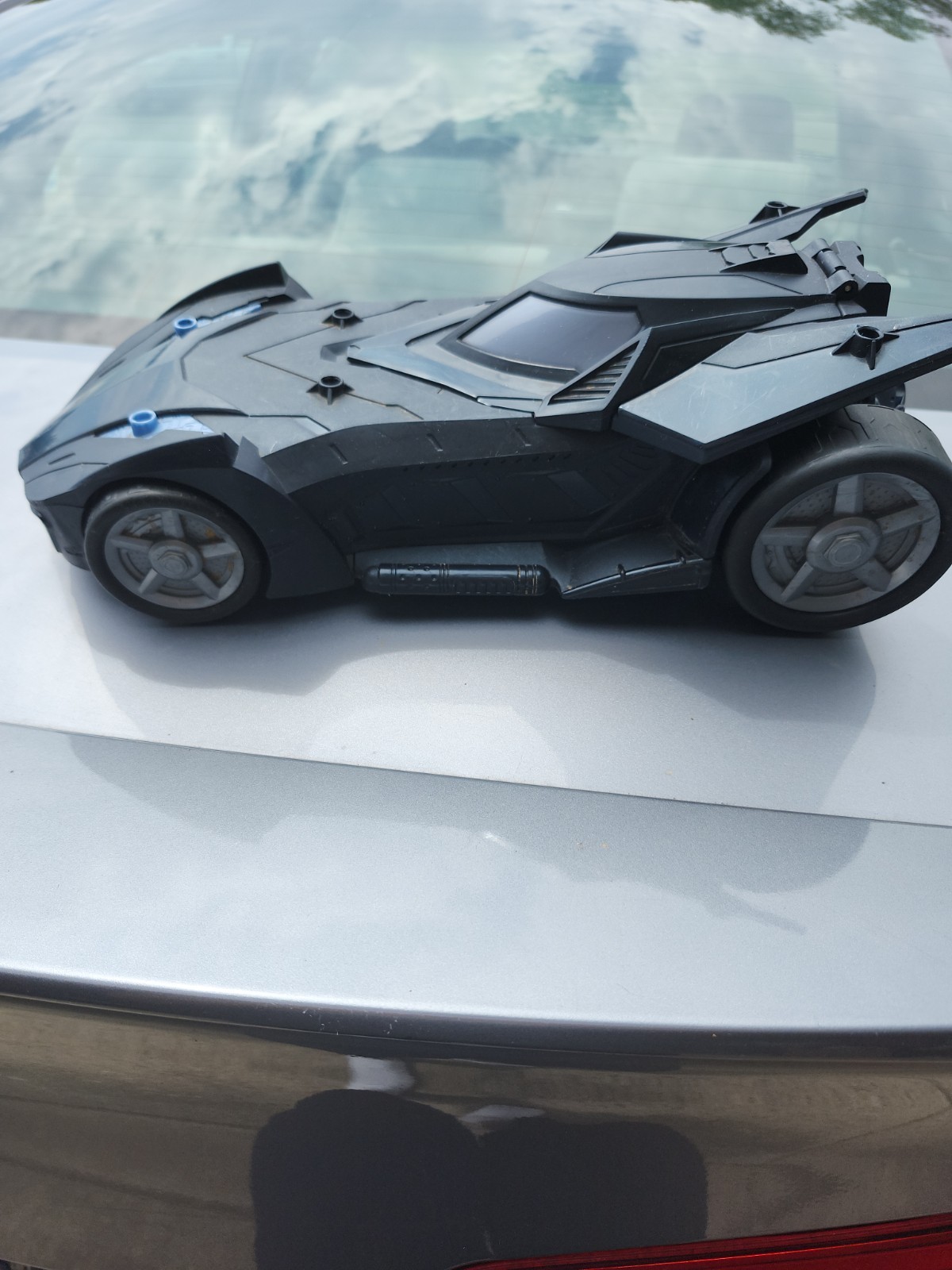 Mattel Batmobile Batman DC Universe Black Plastic Toy Car Vehicle 2018