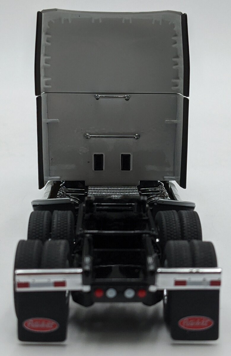 DieCast Masters 71072 1:50 Peterbilt 579 UltraLoft Tractor