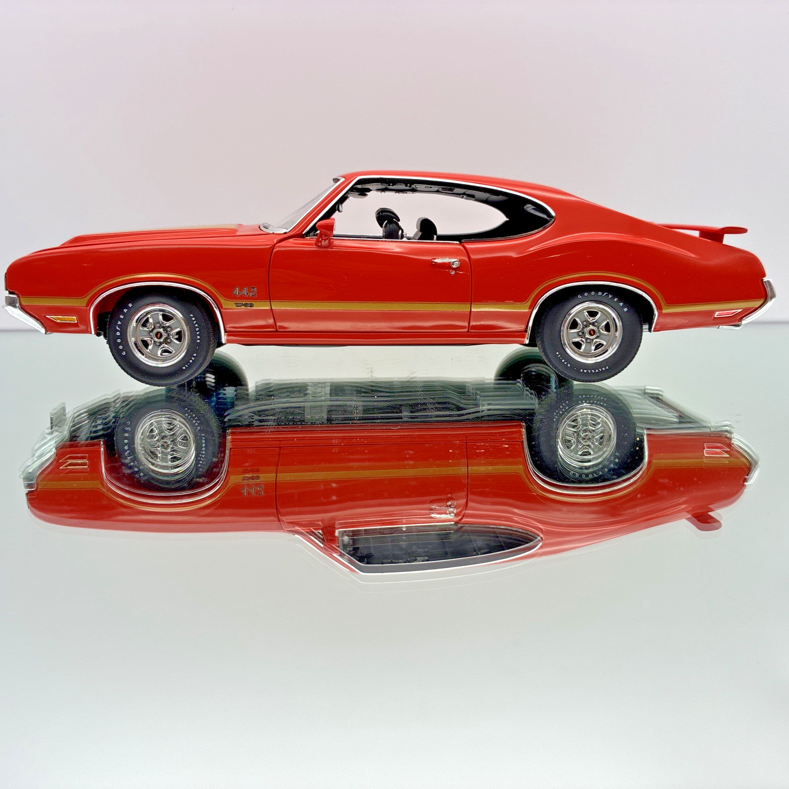 DANBURY MINT / ACME 1970 OLDSMOBILE 442 W30 NEW IN BOX 1:18 NMB. ED. #134 SHARP
